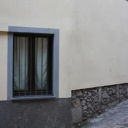 Il Lupo Rosso Bed and Breakfast 3*