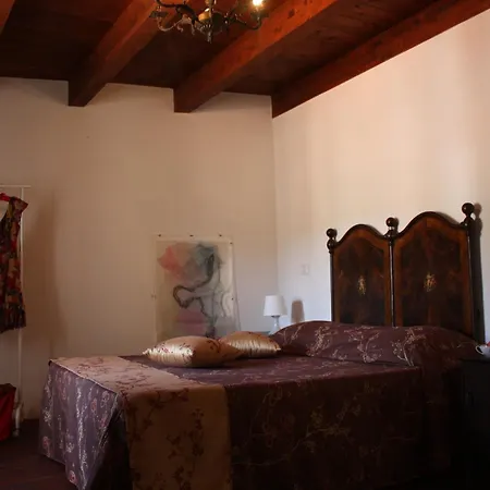 Il Lupo Rosso Bed & Breakfast