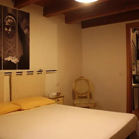 Il Lupo Rosso 4*