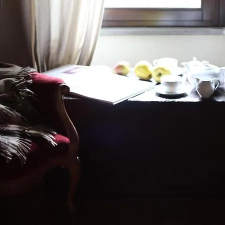 Oda ve Kahvaltı Il Lupo Rosso Santu Lussurgiu