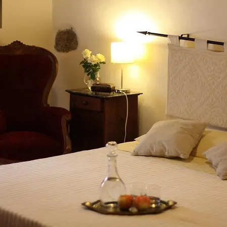 Il Lupo Rosso Bed & Breakfast 4*