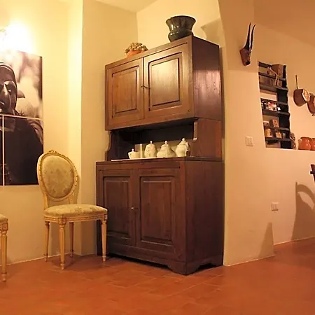 Il Lupo Rosso Bed & Breakfast 4*