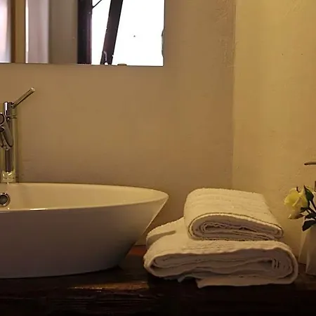 Bed & Breakfast Il Lupo Rosso Santu Lussurgiu